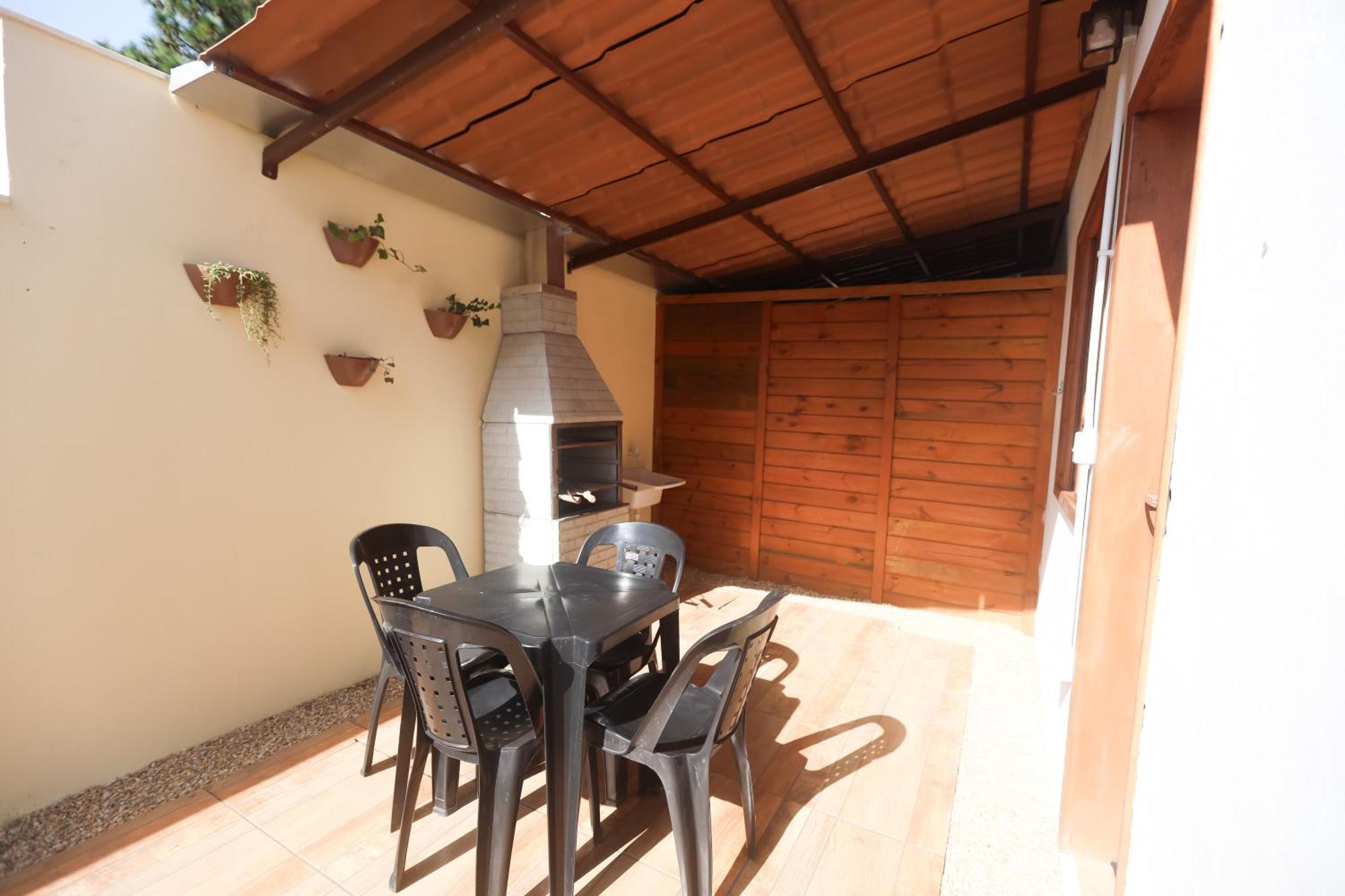 Estaleiro-bc, 2 Vagas, Ar, Churras E Pet Friendly Casa de férias